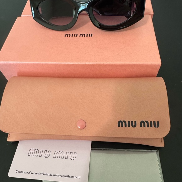 Miu Miu Sleek Black Sunglasses - Picture 6 of 6